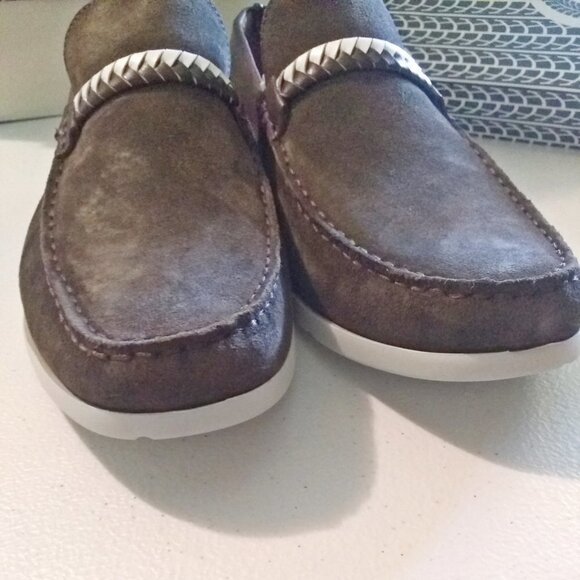 NIB Olive Suede - Moccasins Loafers Drivers 9.5 - Retail for $119 - Picture 9 of 13
